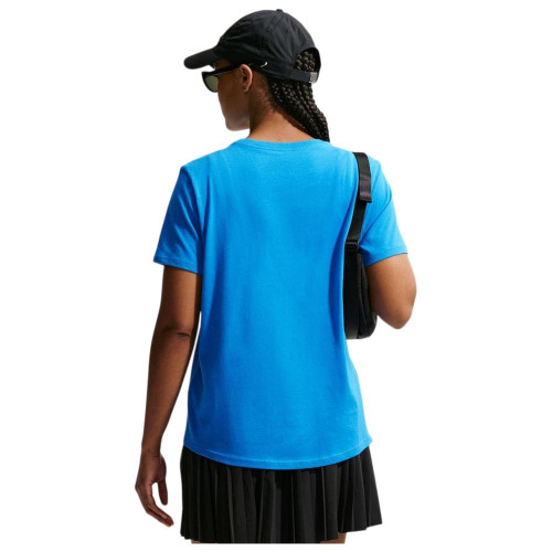 Nike Γυναικεία κοντομάνικη μπλούζα Sportswear Club Essentials T-Shirt